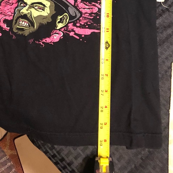 Evil T-shirt. (Inventory tub #1). - Picture 5 of 7